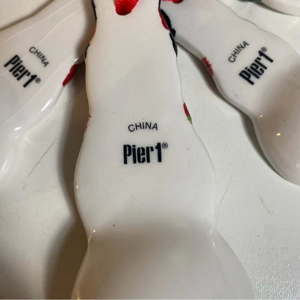 NWT Pier 1 Imports Set Of 4 Snowman Christmas Holiday Measuring Spoons